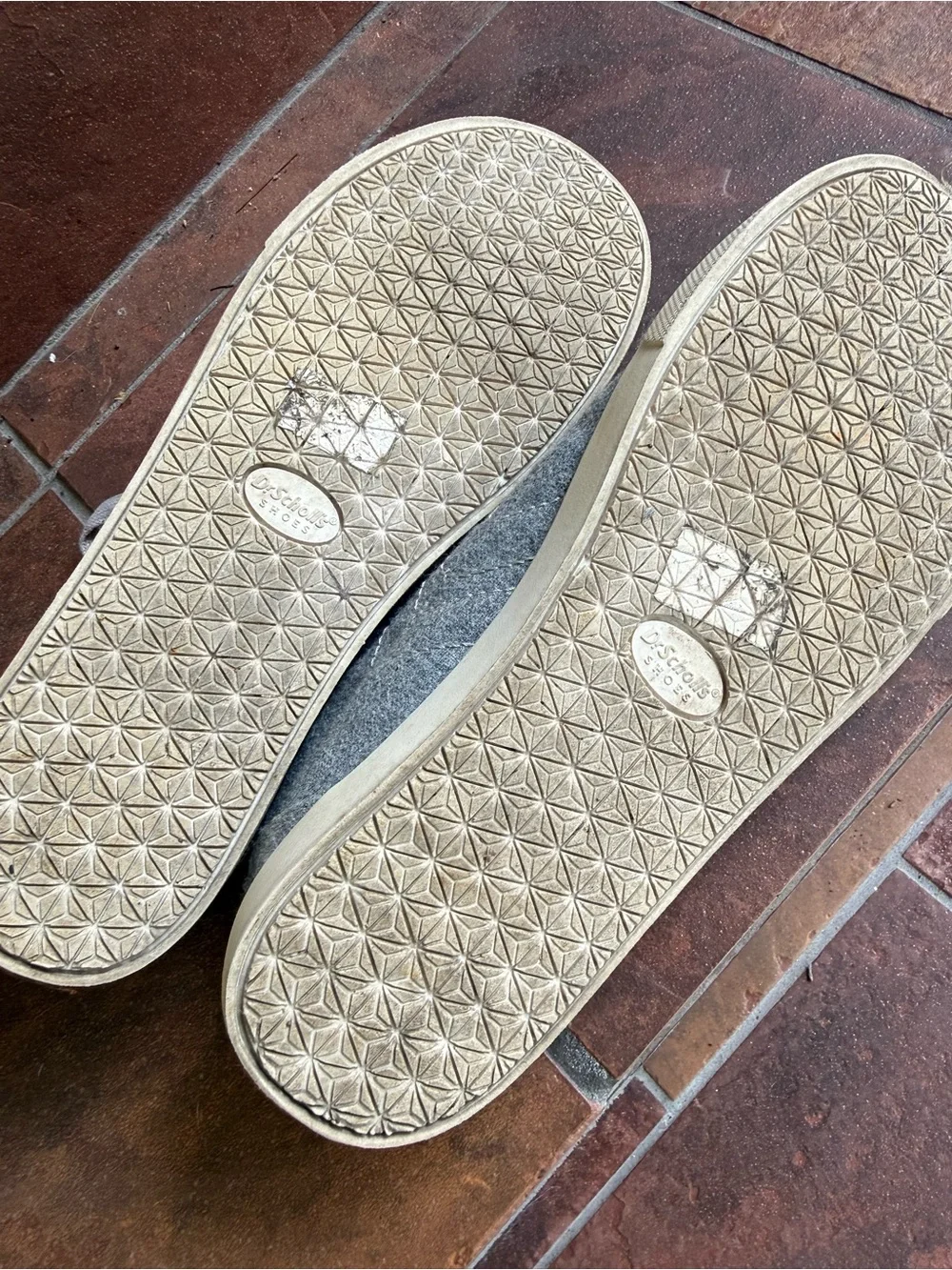 Dr Scholls Gray Felt Lace-Up Sneakers with Cream Soles